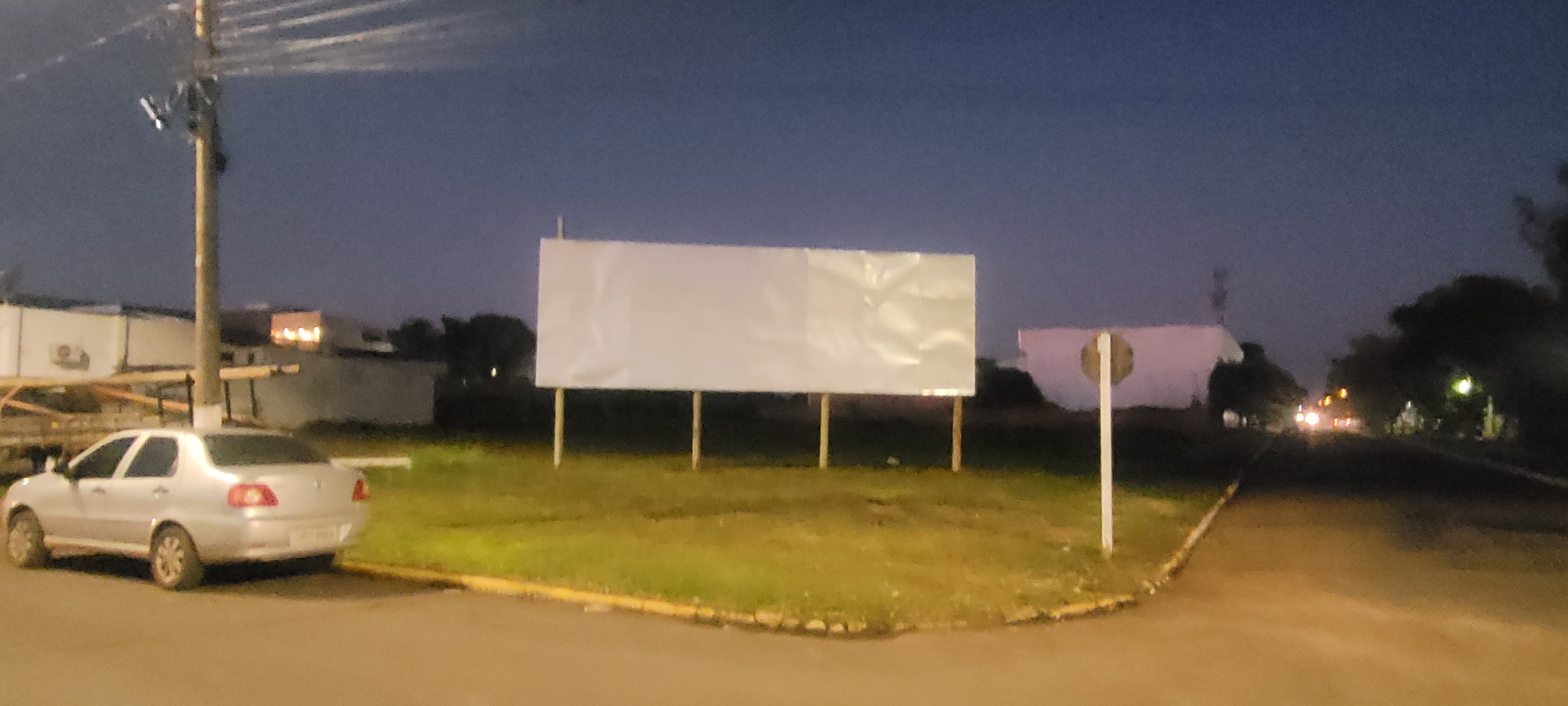Outdoor JUTI-MS, Av. Sergio Maciel, 1191